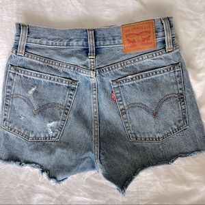 Levi’s Wedgie high rise jean shorts